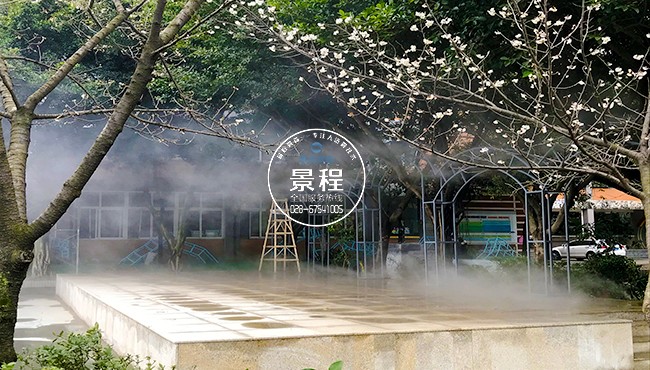 學校人造噴霧降溫系統 城市花園小學降溫噴霧,夏日消暑神器